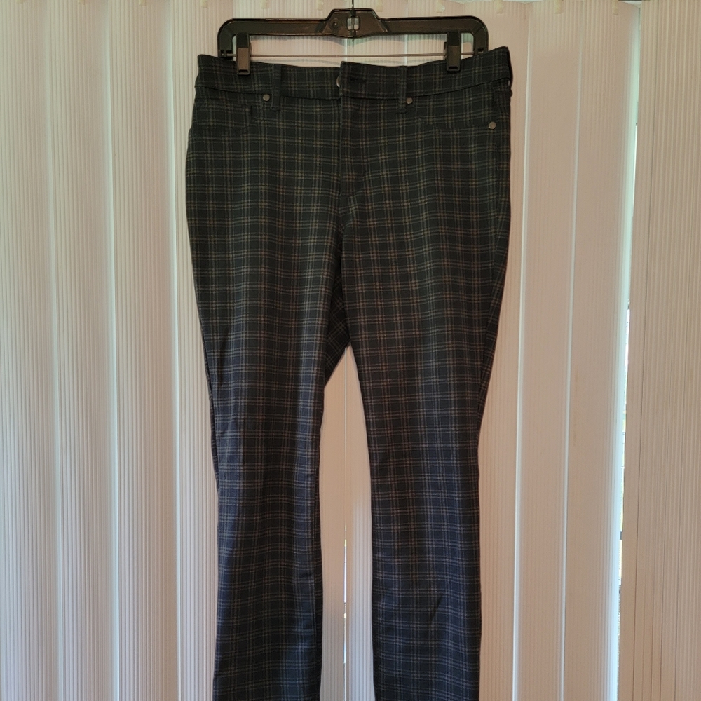 Gloria Vanderbilt slacks